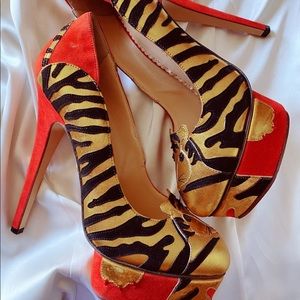 Charlotte Olympia Ninivah Tiger Heels 🐯